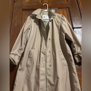 Tan khaki 80s vintage London fog trench coat medium